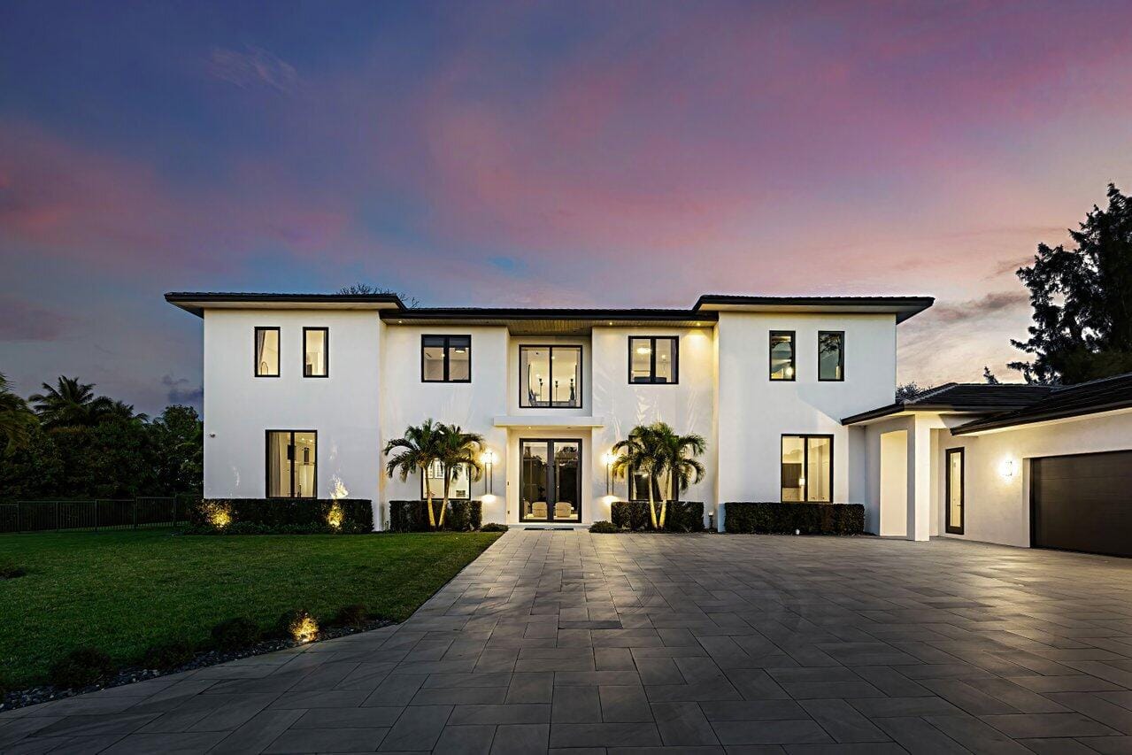 6352 NW 65th Way — photo 4