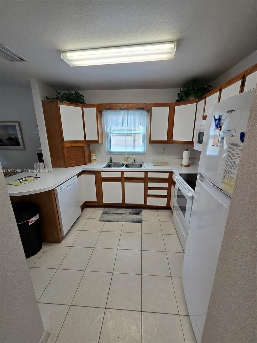 2103 Villaway 2103, Sebring, FL 33876 photo 3