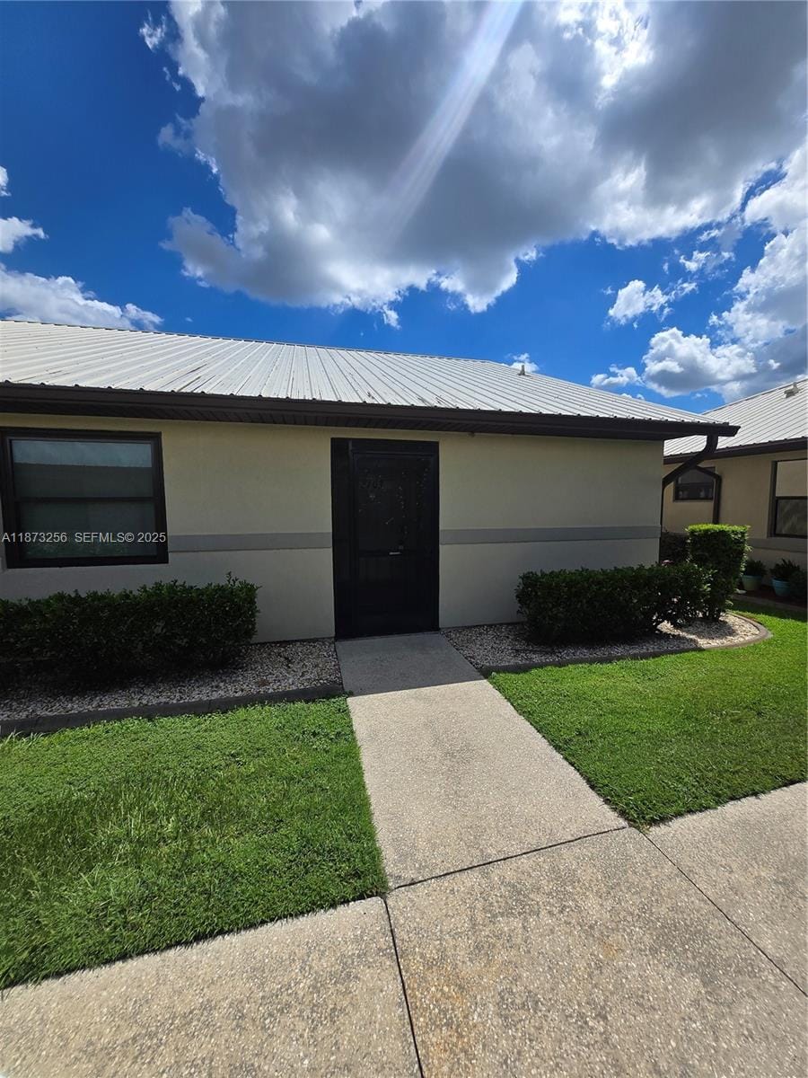 2103 Villaway 2103, Sebring, FL 33876 photo 5