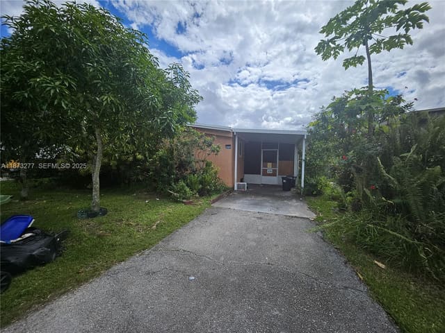 21610 NW 7th Court, Pembroke Pines, FL 33029