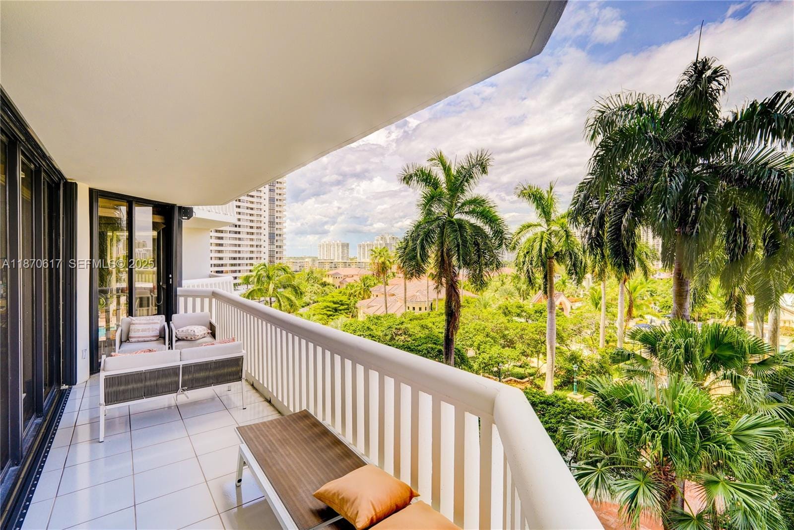 2000 Island Boulevard 710, Aventura, FL 33160 photo 18