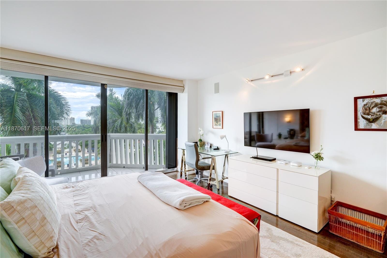 2000 Island Boulevard 710, Aventura, FL 33160 photo 28