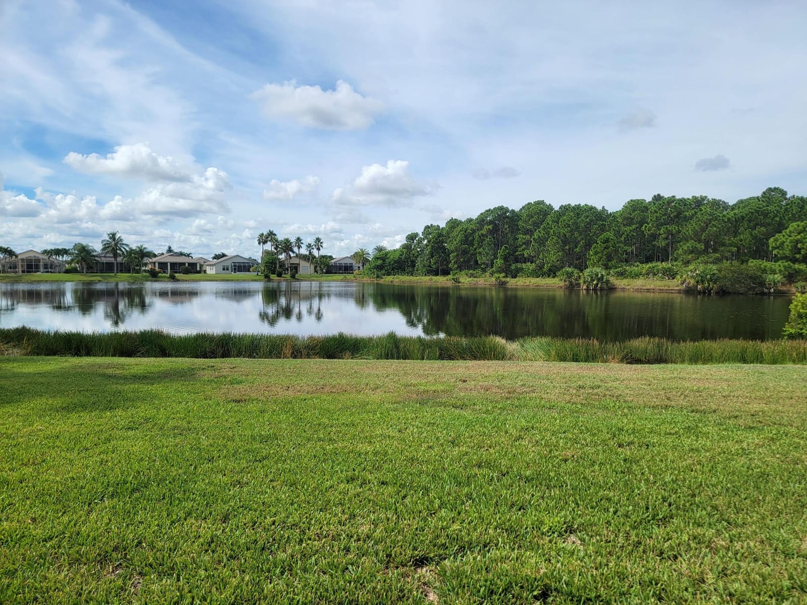 633 SW Long Key Court — photo 3