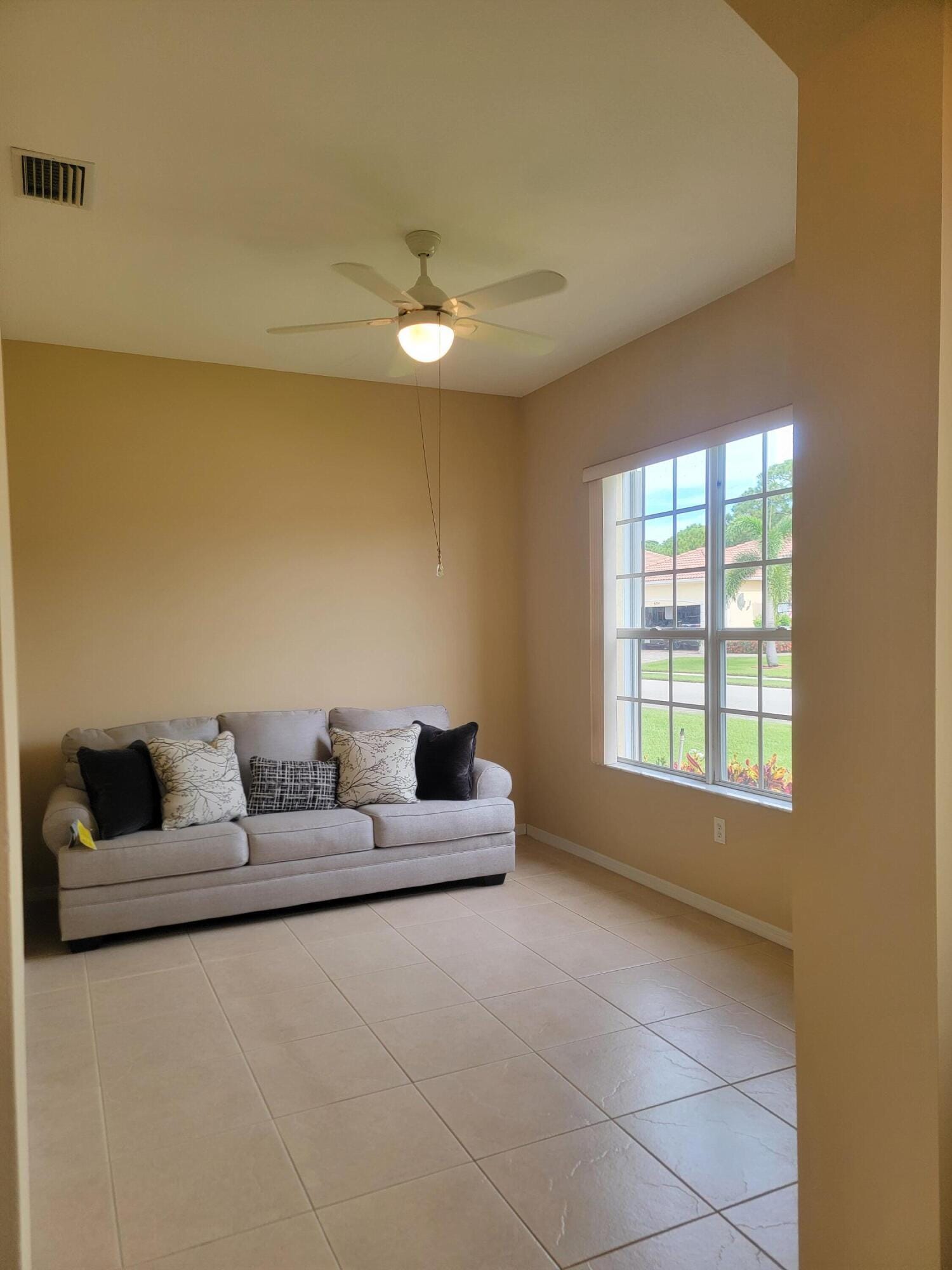 633 SW Long Key Court — photo 8