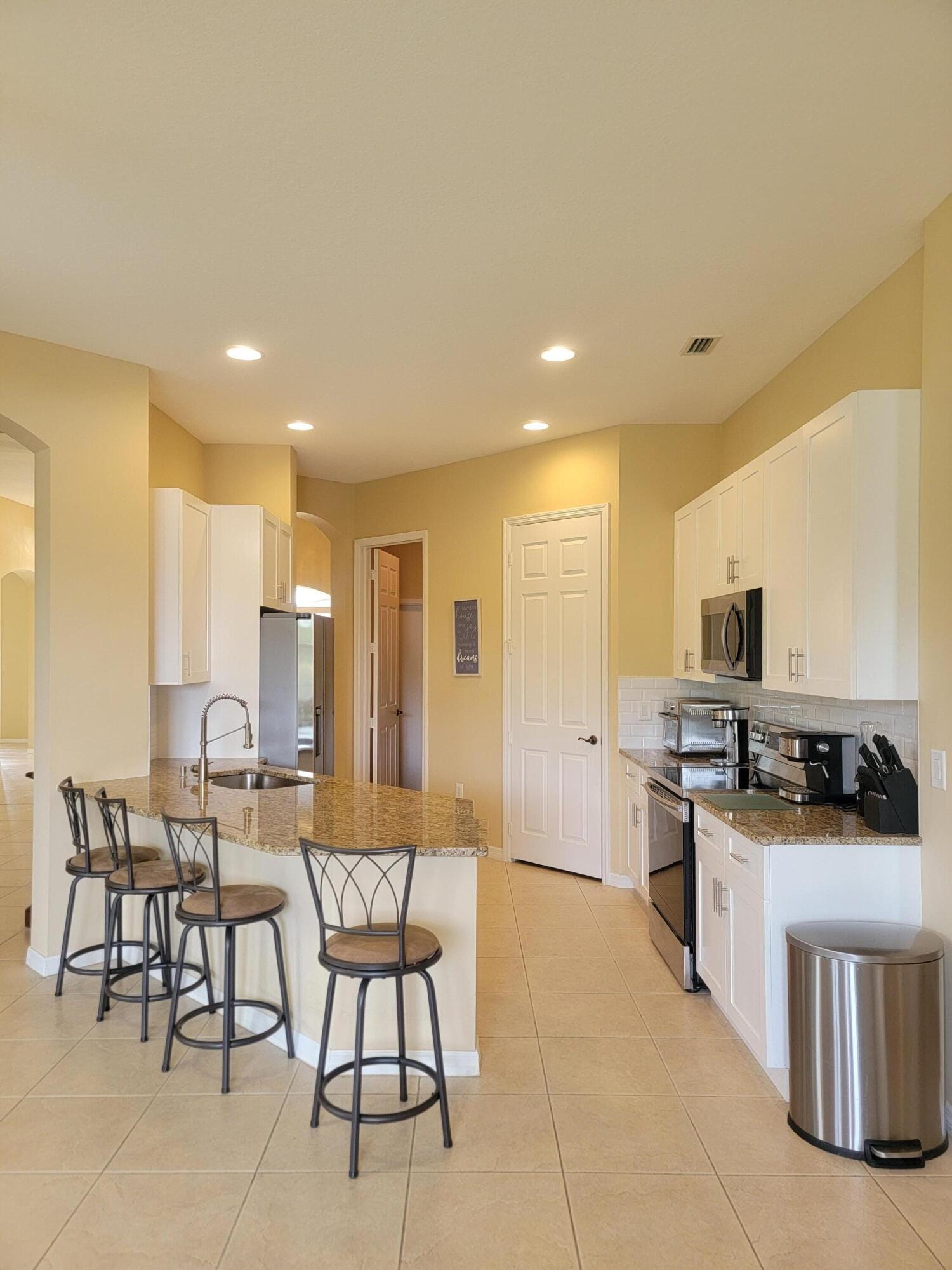 633 SW Long Key Court — photo 10