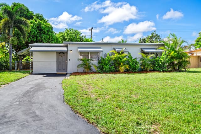 5564 Maypop Road, West Palm Beach, FL 33415