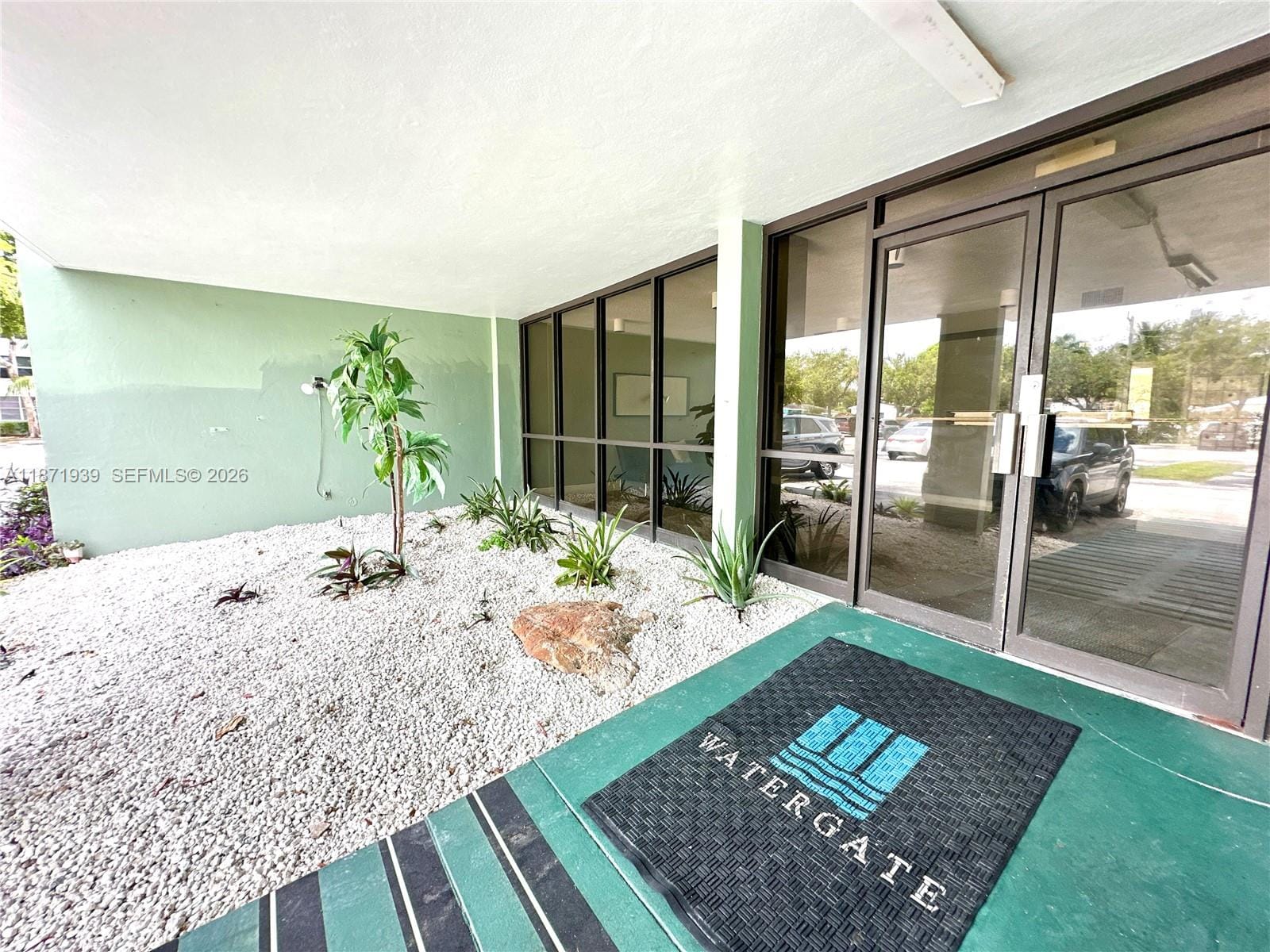 2771 Taft Street 302 — photo 4