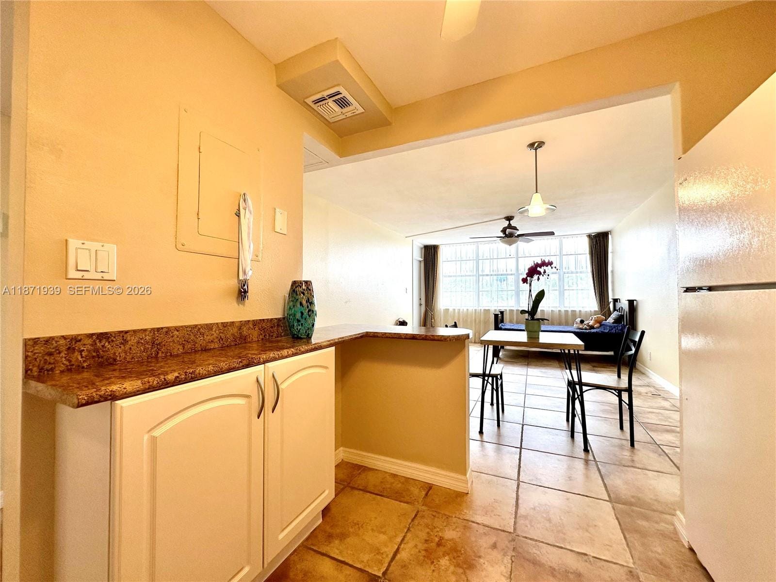 2771 Taft Street 302 — photo 9