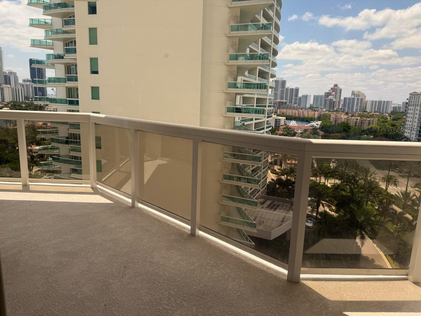20185 E Country Club Drive 1202 — photo 5