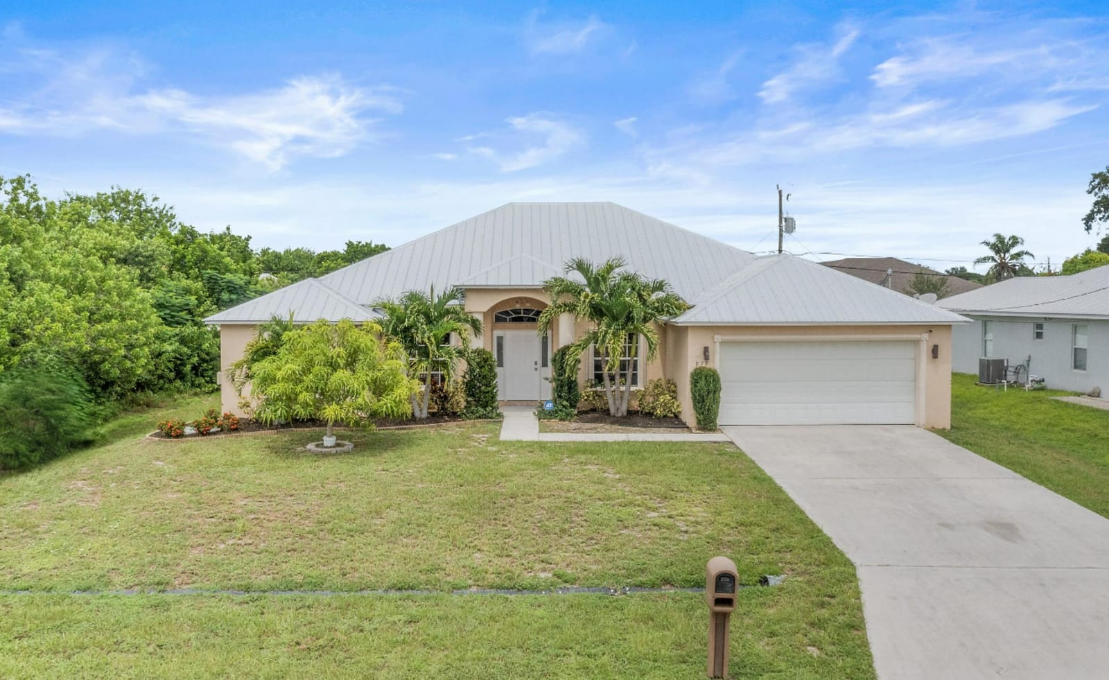 873 SW Kappa Avenue, Port St. Lucie, FL 34953