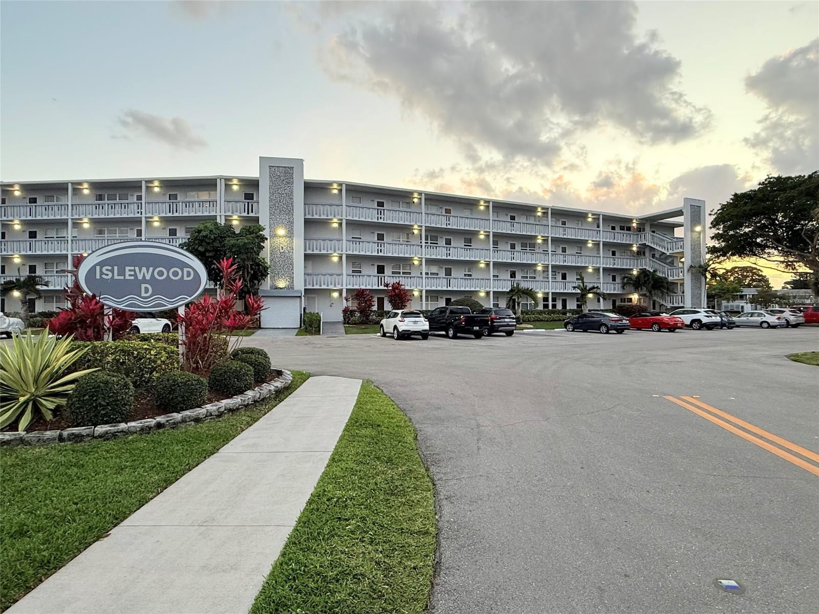 2009 Islewood D 2009, Deerfield Beach, FL 33442