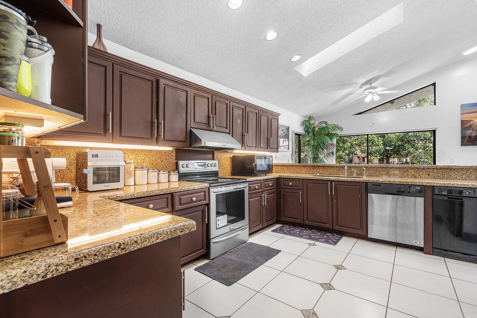 6335 NW 52nd Street, Coral Springs, FL 33067 photo 11