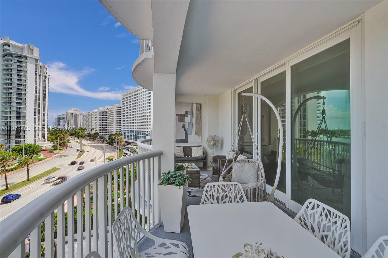 5401 Collins Avenue 424, Miami Beach, FL 33140 photo 2