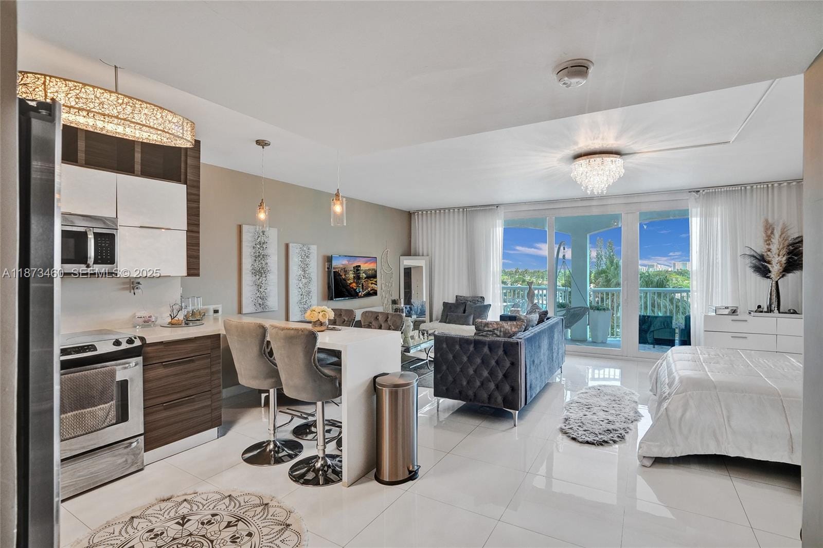5401 Collins Avenue 424, Miami Beach, FL 33140 photo 13