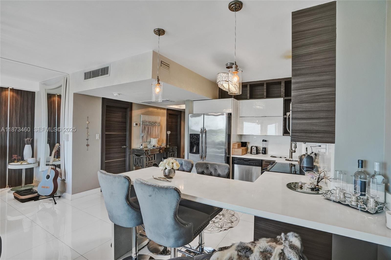 5401 Collins Avenue 424, Miami Beach, FL 33140 photo 16
