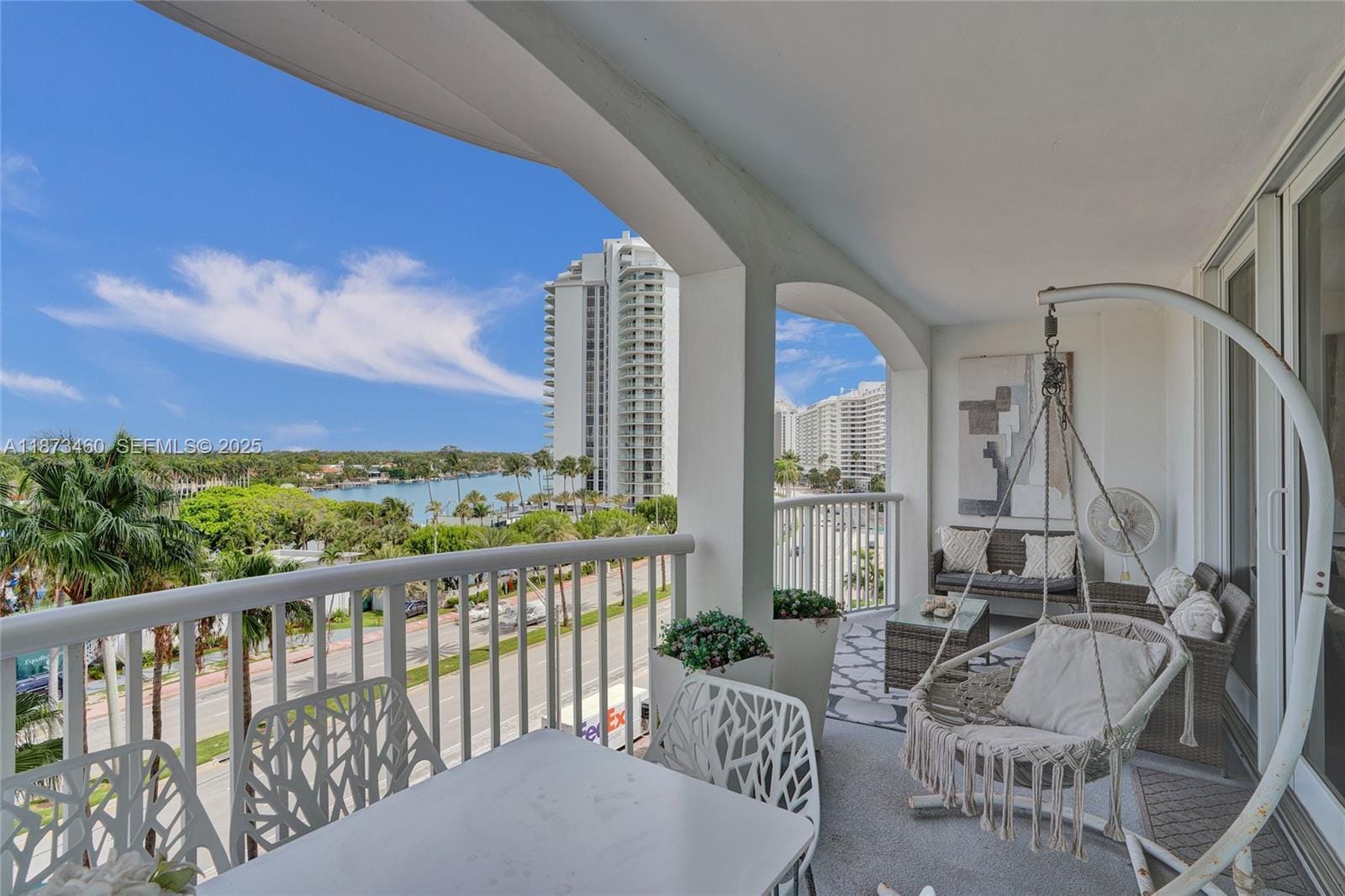 5401 Collins Avenue 424, Miami Beach, FL 33140 photo 23