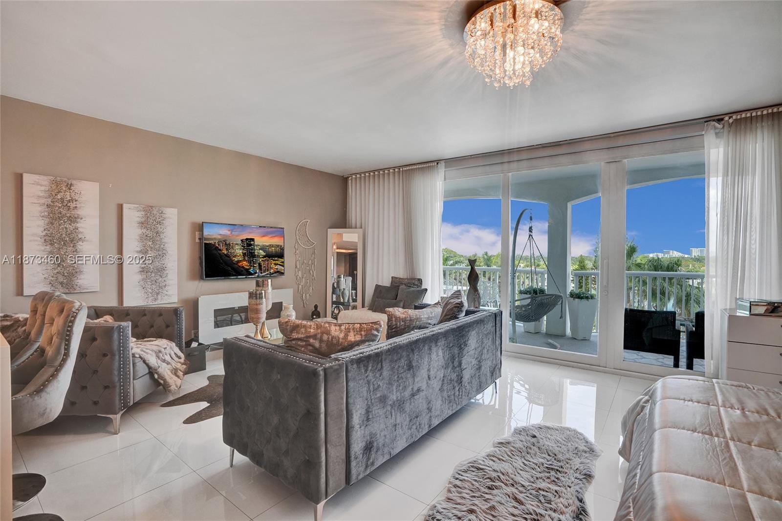 5401 Collins Avenue 424, Miami Beach, FL 33140 photo 4