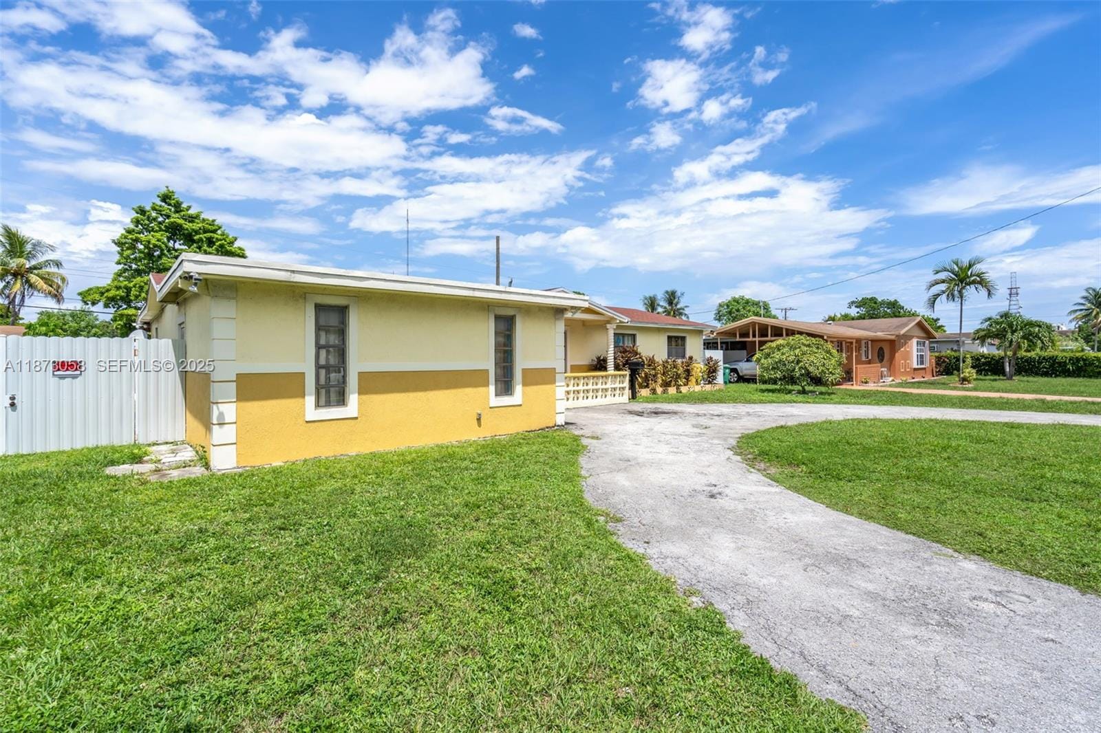 105 NE 213th Street, Miami Gardens, FL 33179 photo 2