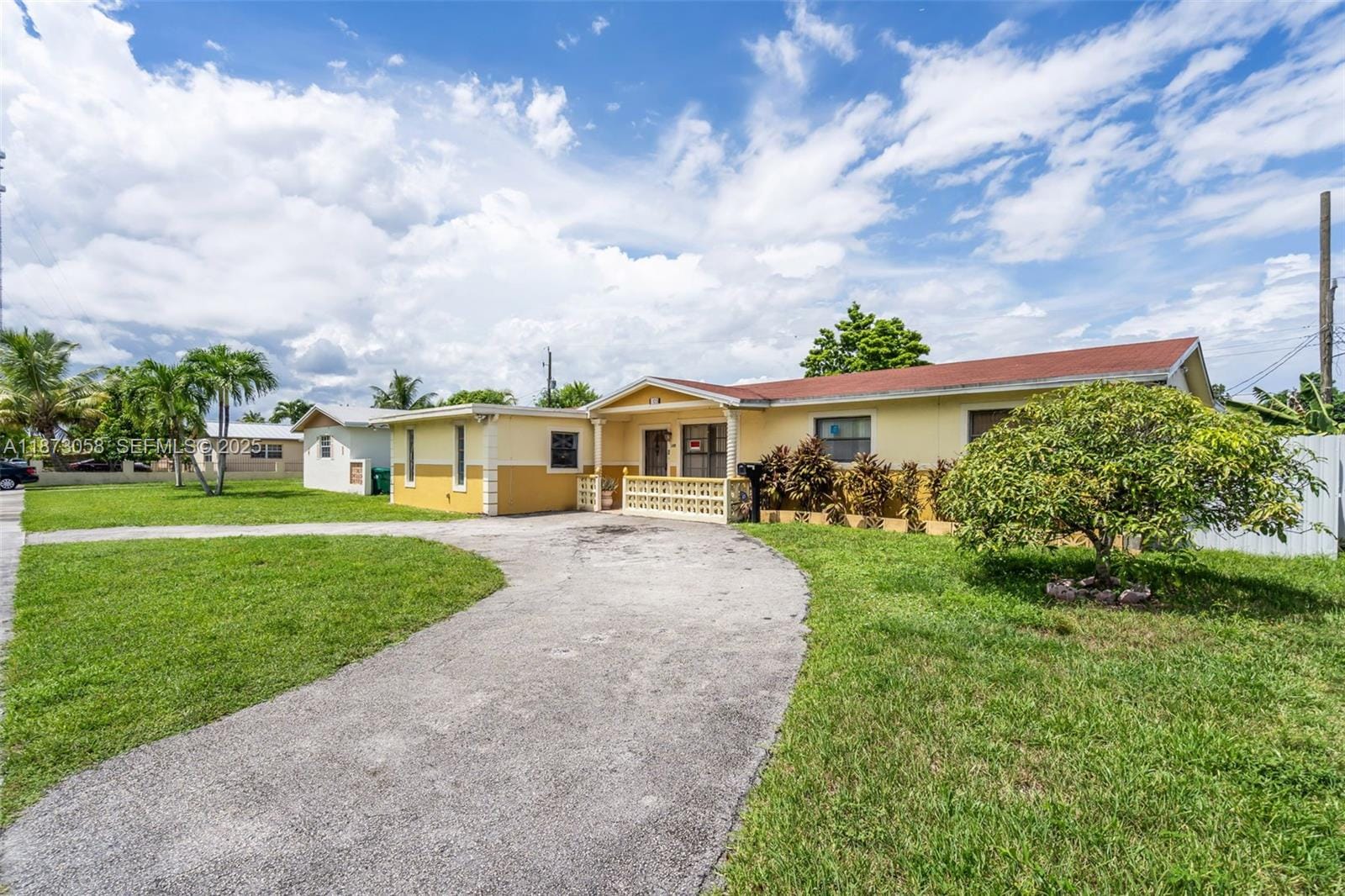 105 NE 213th Street, Miami Gardens, FL 33179 photo 3