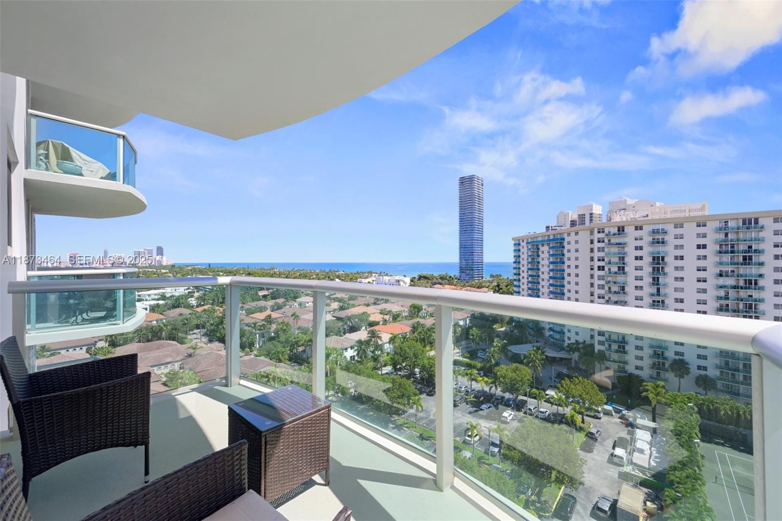 19380 Collins Avenue 1414 — photo 2