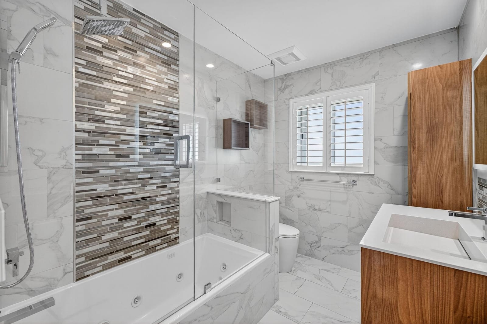 990 SE 7th Avenue, Pompano Beach, FL 33060 photo 23