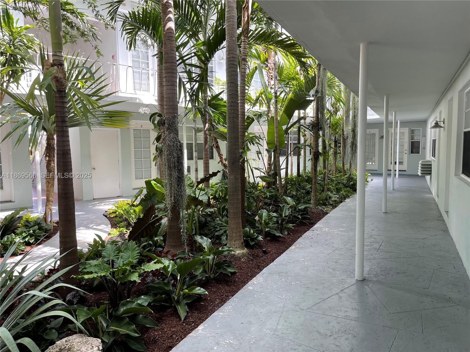 1925 Washington Avenue 8, Miami Beach, FL 33139 photo 7