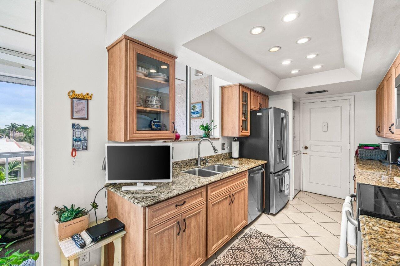 2000 S Ocean Boulevard 306 — photo 12