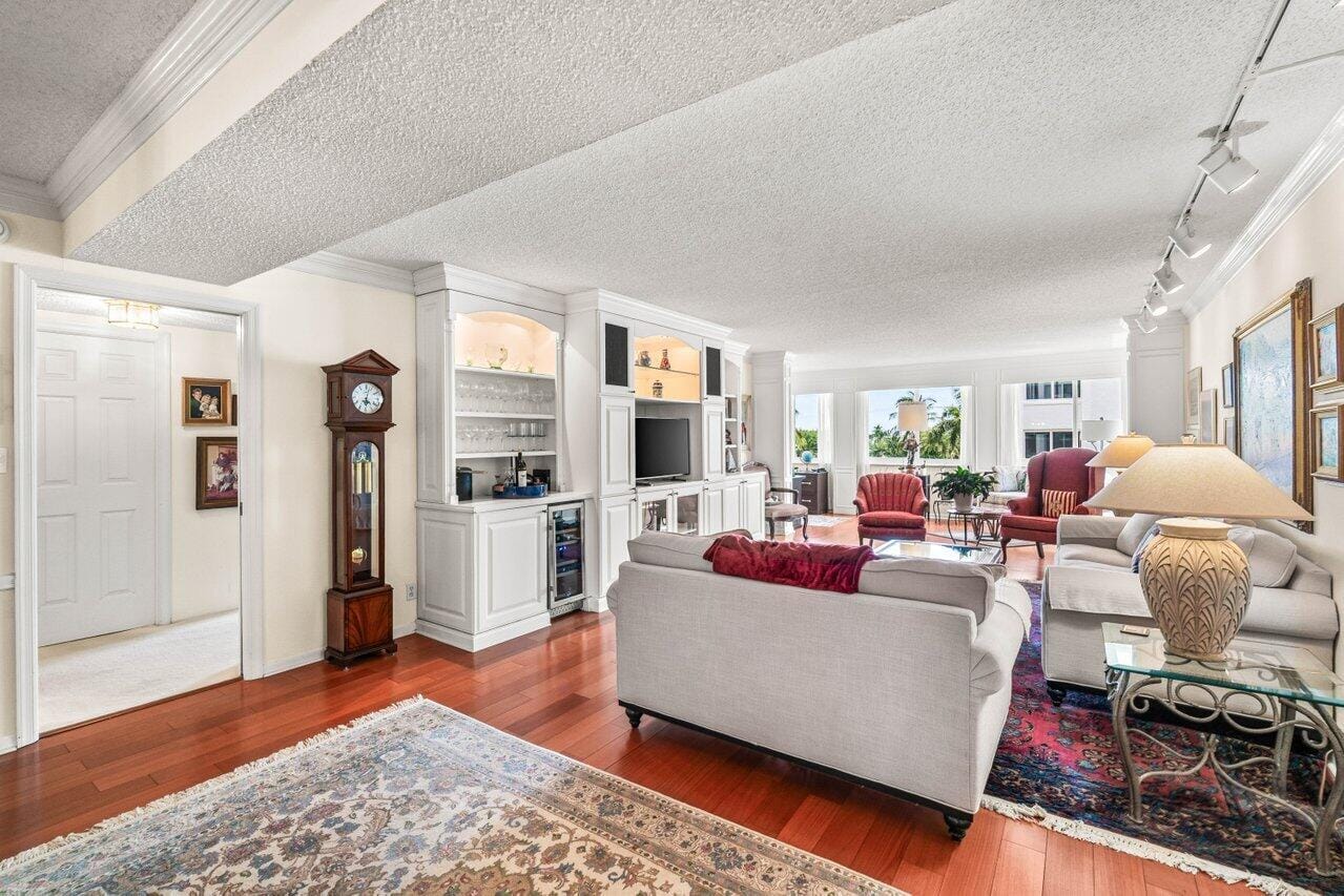 2000 S Ocean Boulevard 306 — photo 3