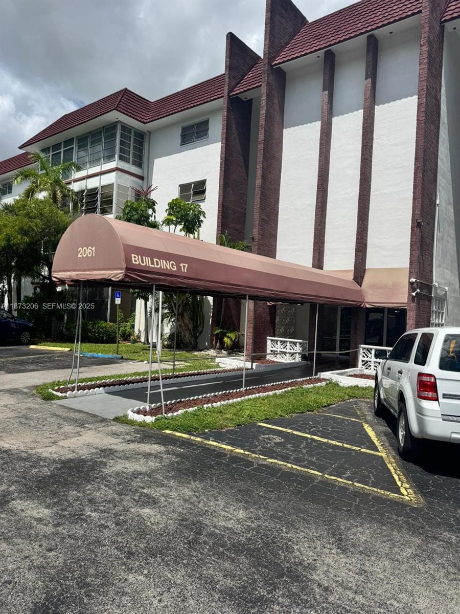 2061 NW 47th Terrace 407, Lauderhill, FL 33313 photo 13