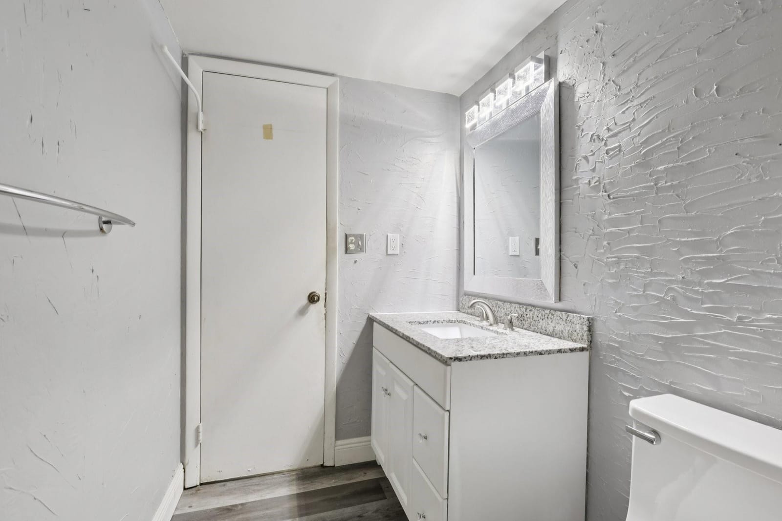 1024 SE 4th Avenue 204, Dania Beach, FL 33004 photo 17