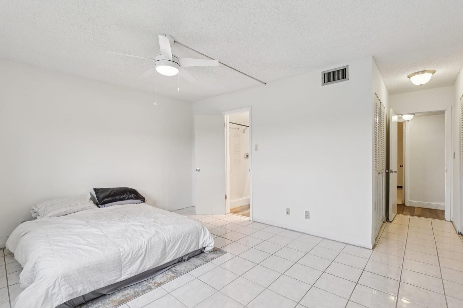 1024 SE 4th Avenue 204, Dania Beach, FL 33004 photo 20