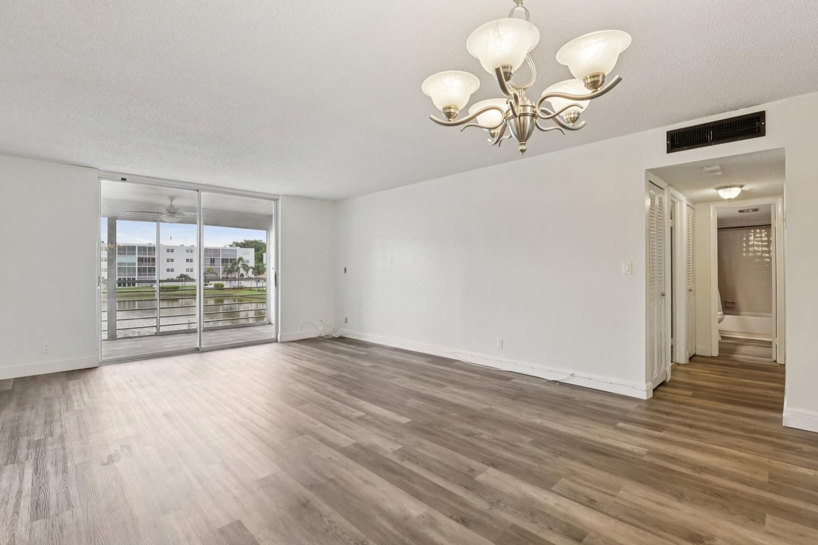 1024 SE 4th Avenue 204, Dania Beach, FL 33004 photo 4