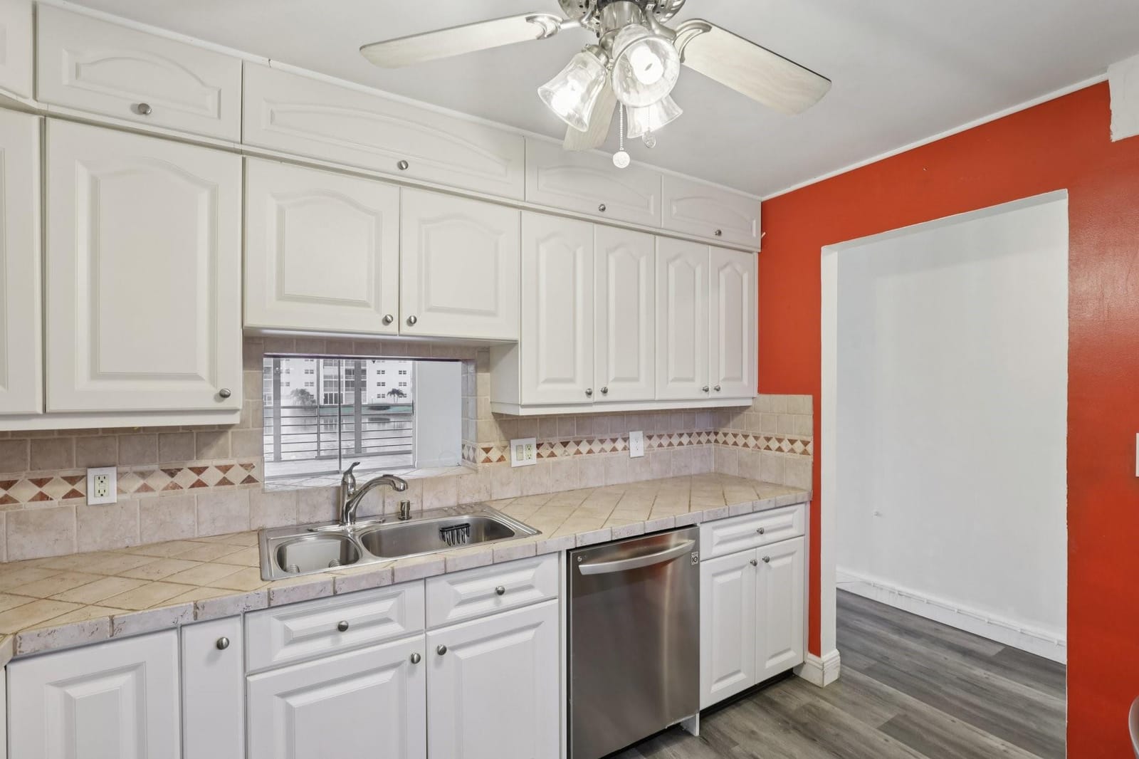 1024 SE 4th Avenue 204, Dania Beach, FL 33004 photo 10