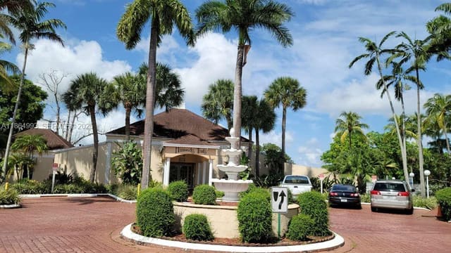 15295 SW 107th Lane 1008, sold in Hammocks Trails Condo, Miami, FL