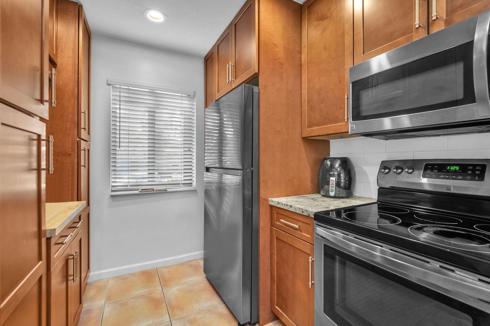 3815 Carambola Circle 28108 — photo 6