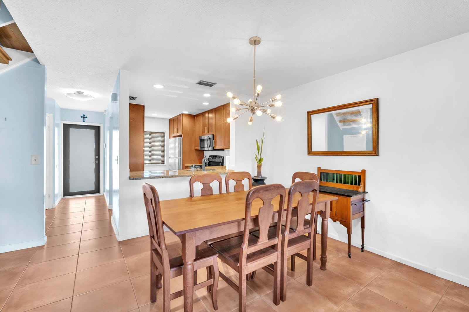 3815 Carambola Circle 28108 — photo 9