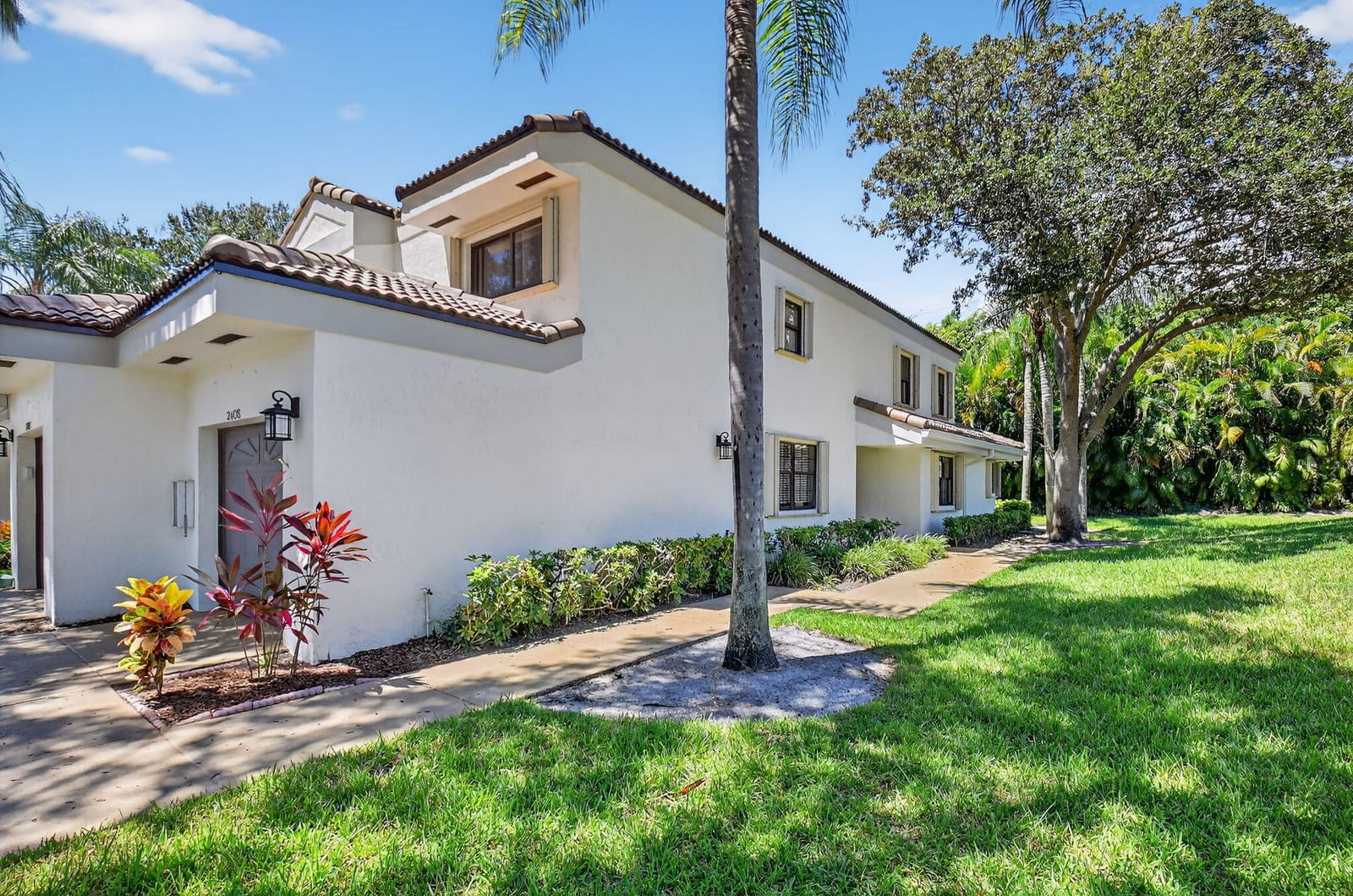 2408 Aspen Way 2408, Boynton Beach, FL 33436 photo 2