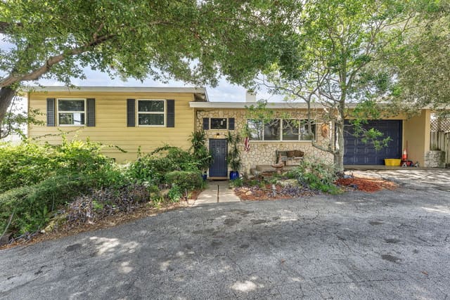 116 SE 28th Avenue, sold in Sky Ranch Estates, Boynton Beach, FL