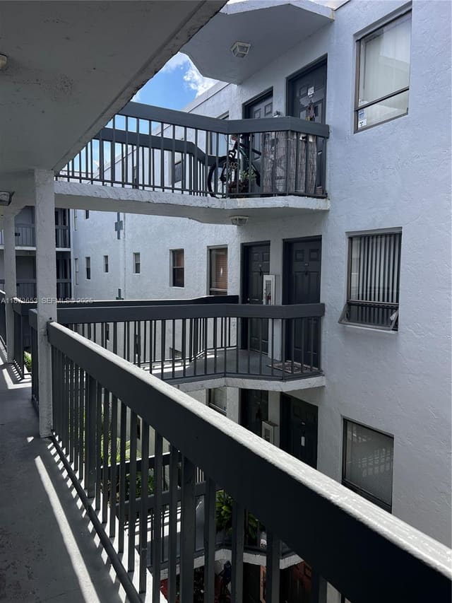 1850 N Congress Avenue 309, West Palm Beach, FL 33401
