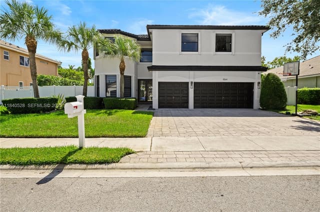 1064 SW 159th Lane, Pembroke Pines, FL 33027