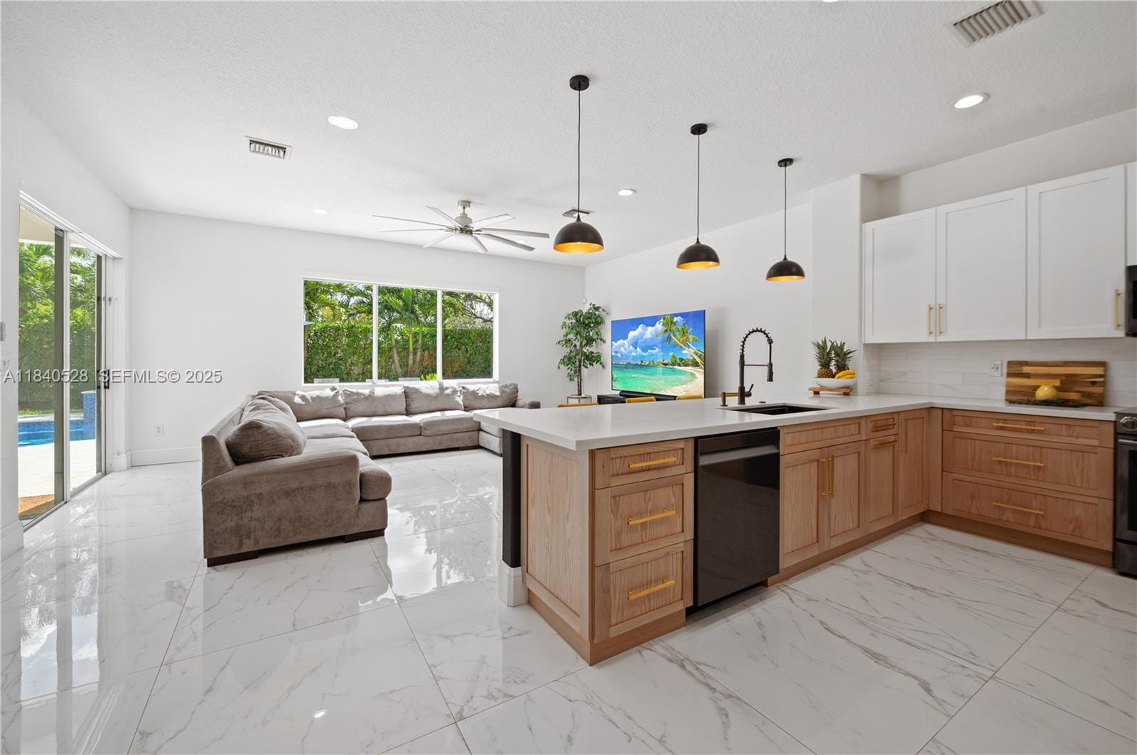 1064 SW 159th Lane, Pembroke Pines, FL 33027 photo 11