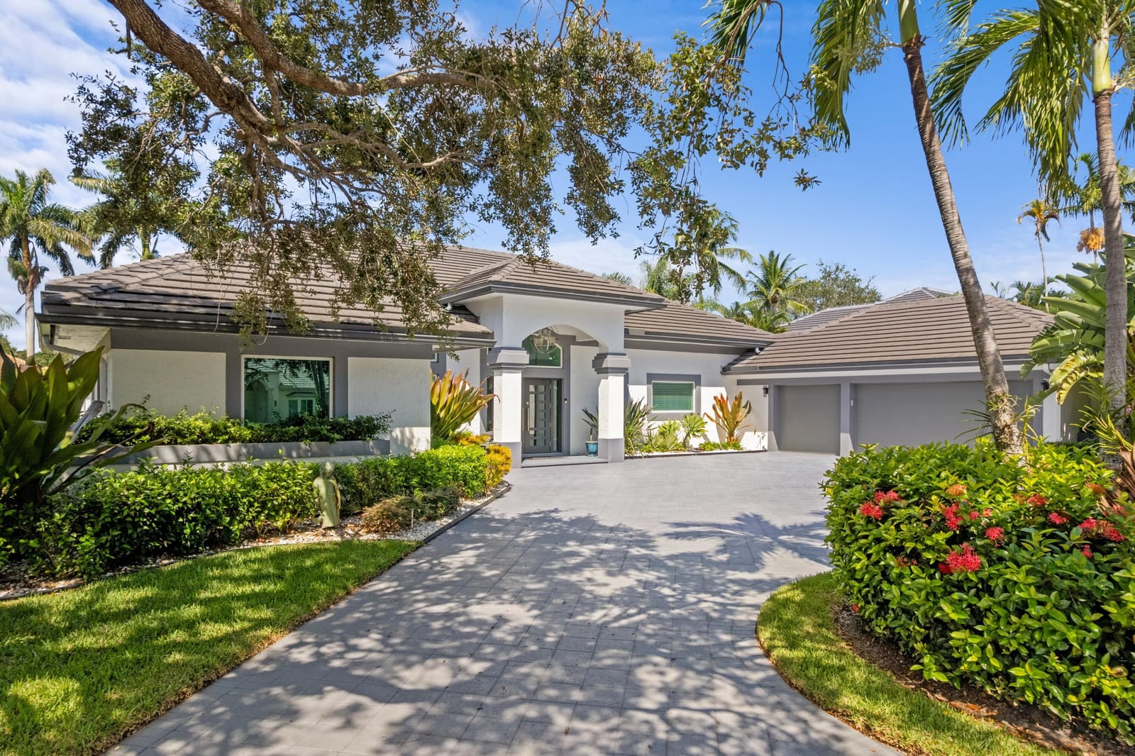 2701 Tecumseh Drive, West Palm Beach, FL 33409 photo 1