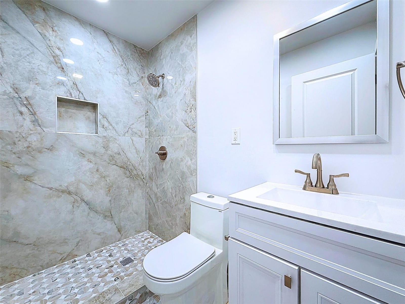 12 SW 13th Court — photo 9