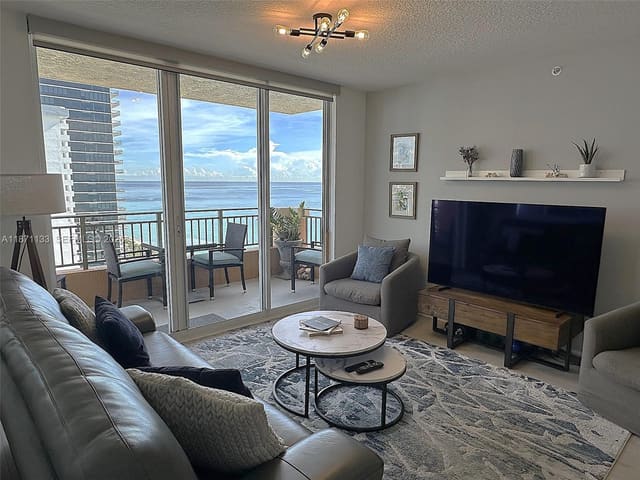 2080 S Ocean Drive LPH06, sold in 2080 Ocean Drive Condo, Hallandale Beach, FL