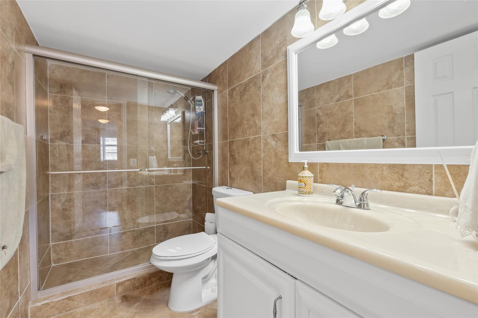 1849 S Ocean Drive 215 — photo 11