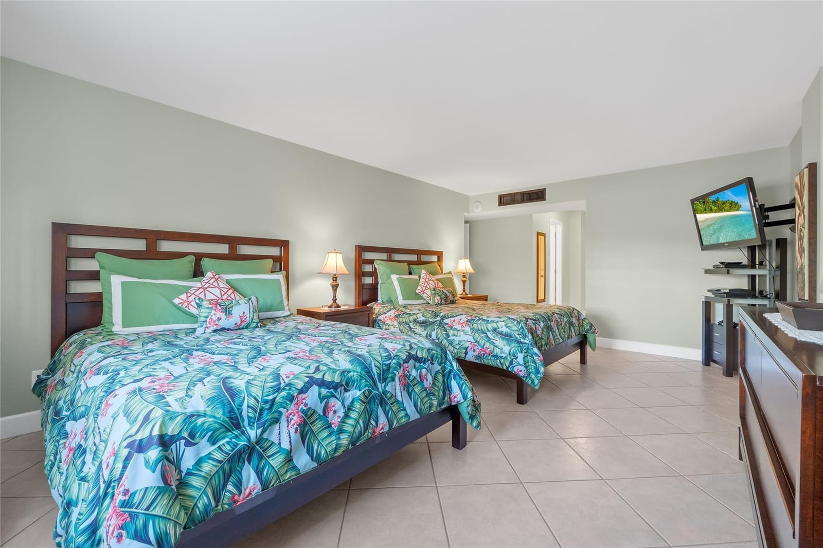 1849 S Ocean Drive 215 — photo 9