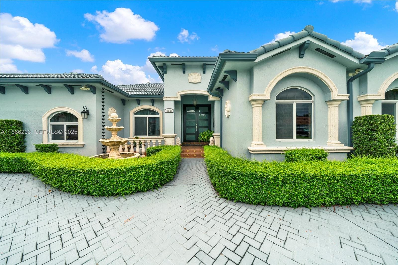 16242 SW 42nd Terrace, Miami, FL 33185