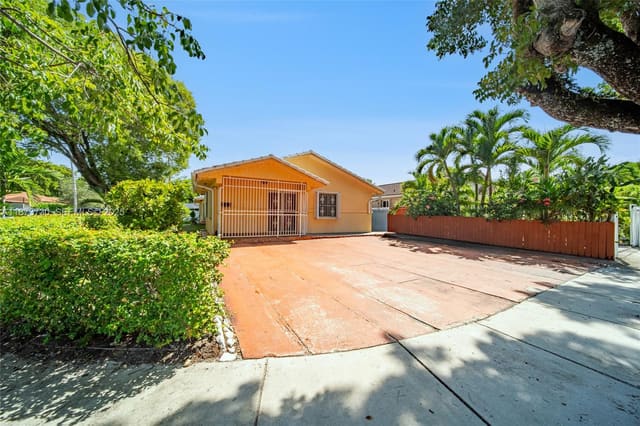 2500 SW 11th Street, Miami, FL 33135