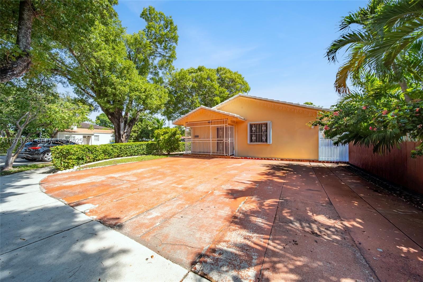 2500 SW 11th Street, Miami, FL 33135 photo 3