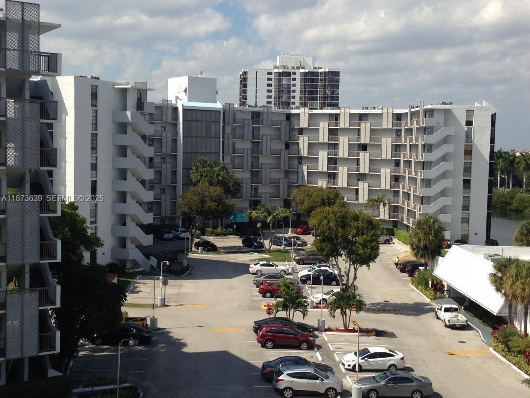 3475 N Country Club Drive 116, Aventura, FL 33180, Aventura